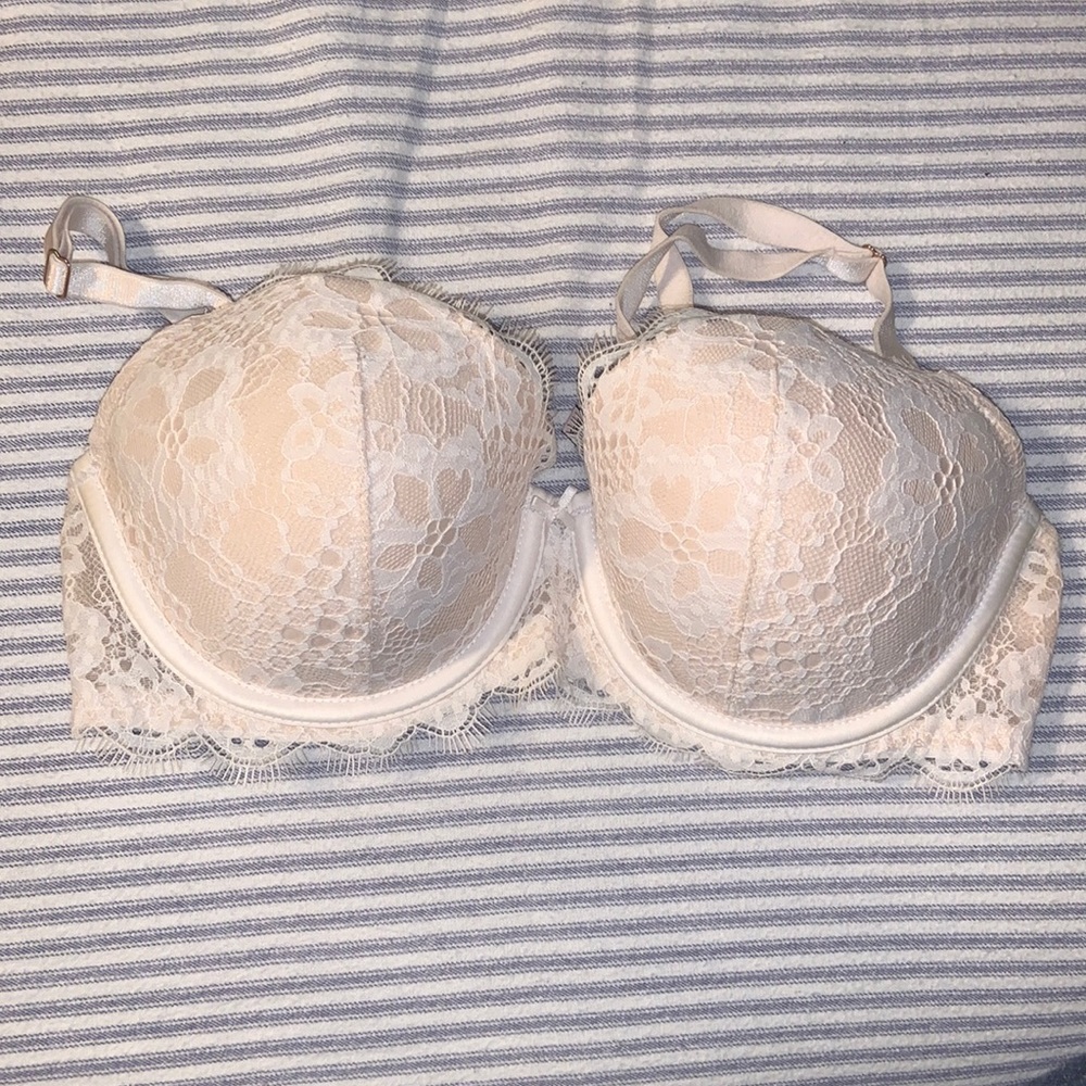 White lace Victoria’s Secret bra